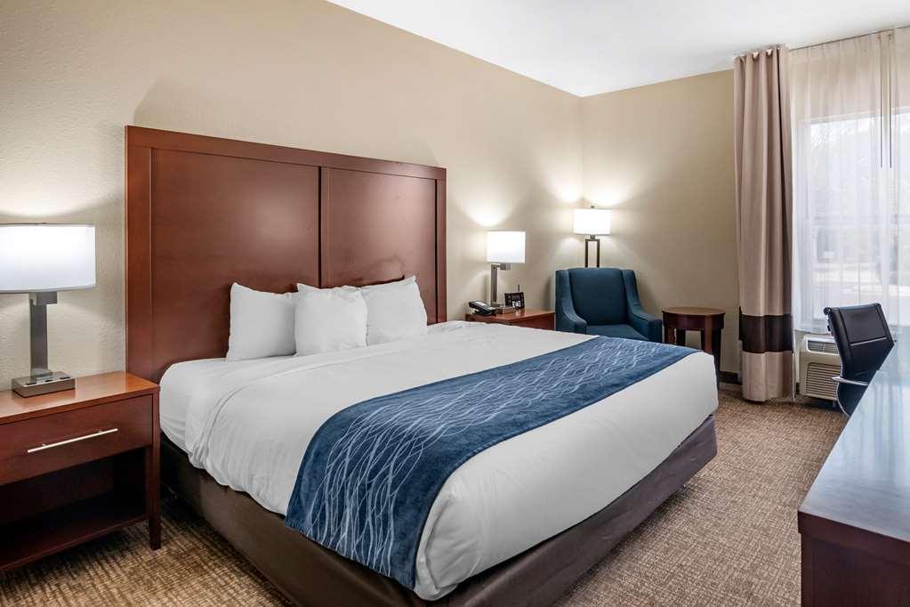 Comfort Inn & Suites Junction City - Near Fort Riley Habitación foto